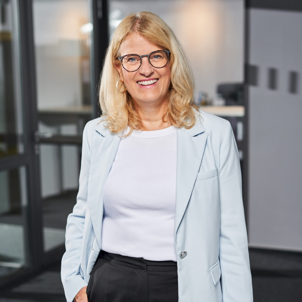 Simone Knappe, Geschäftsführung Simone Knappe, Geschäftsführung